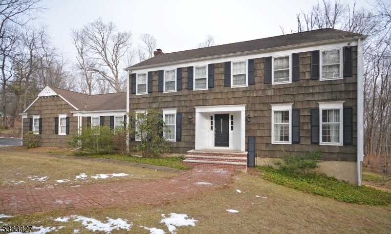 Property Photo:  601 Phillip Ln  NJ 07069 