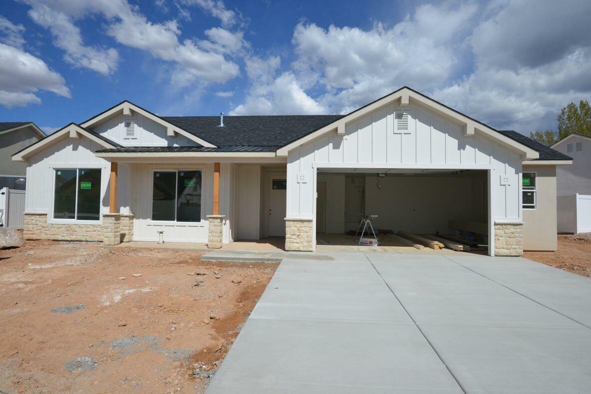 Property Photo: 4838 N 10 E Lot 32 UT 84721