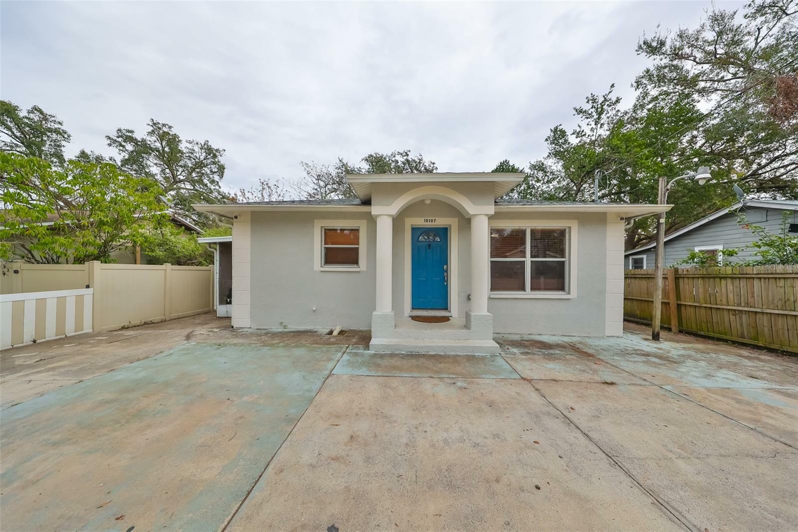 Property Photo:  10107 N Arden Avenue  FL 33612 