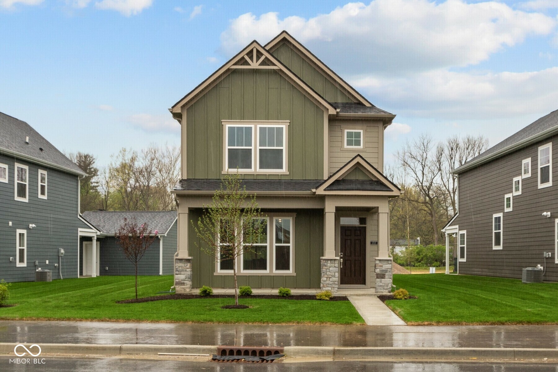 1717 Real Street  Indianapolis IN 46240 photo