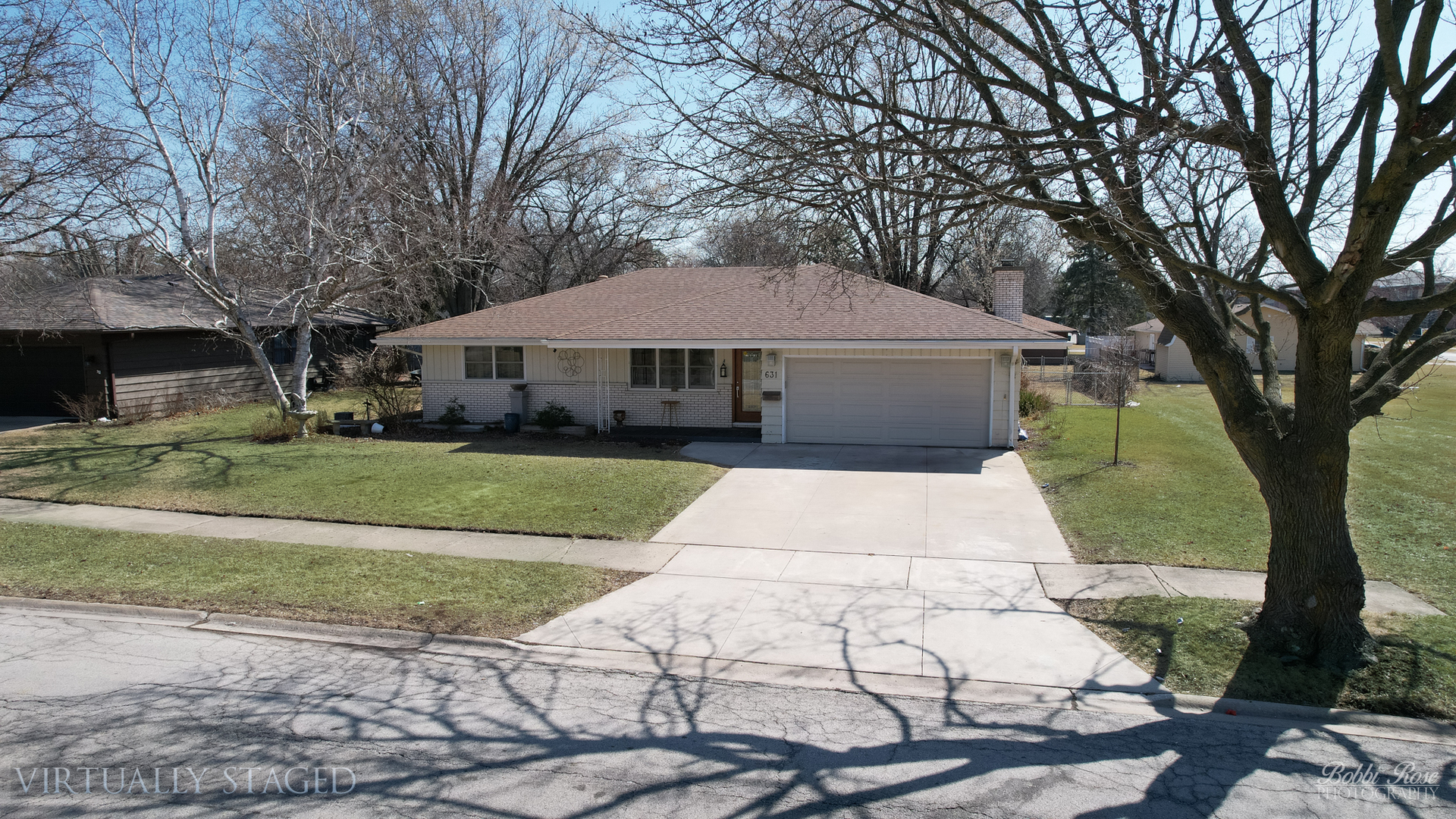 631 N Constitution Drive  Aurora IL 60506 photo