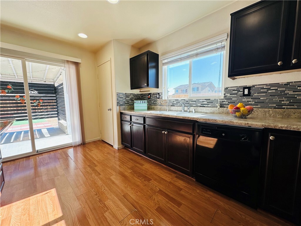 Property Photo: 14181 Tierra Del Sur St CA 92301