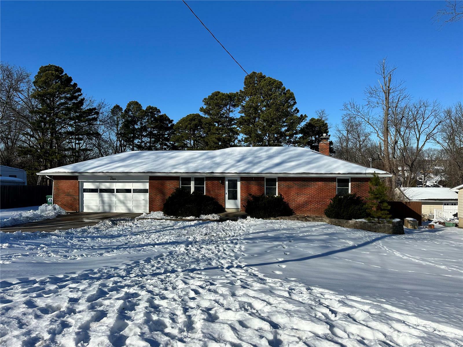 Property Photo:  1221 Fairview Drive  MO 63011 