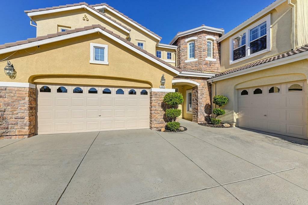 Property Photo:  1648 Baroness Way  CA 95747 