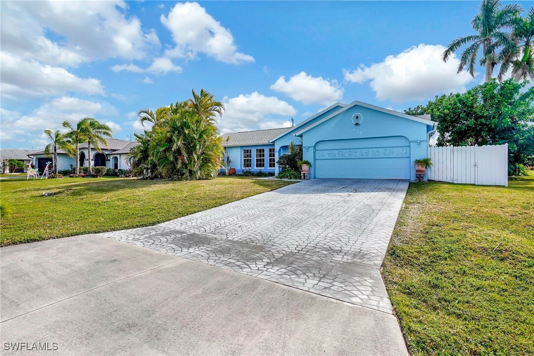 Property Photo:  626 SW 27th Street  FL 33914 