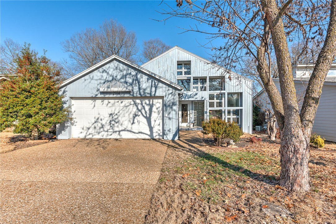 Property Photo:  2314 E Polk Drive  AR 72703 