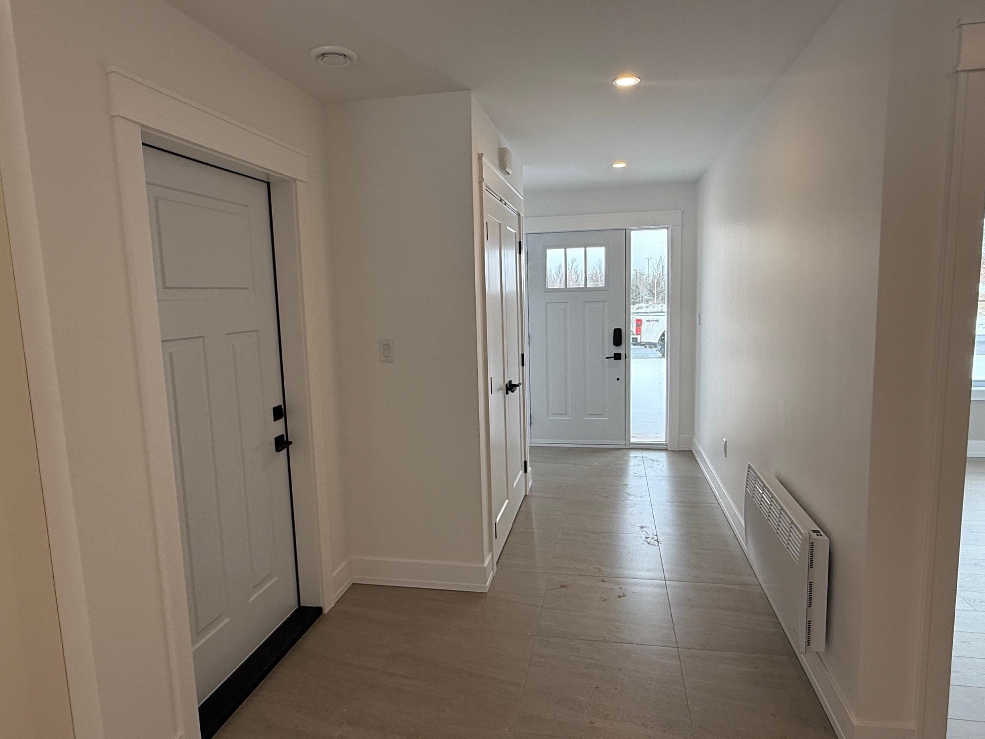 Property Photo:  158 Key Avenue  PE C1N 6G3 