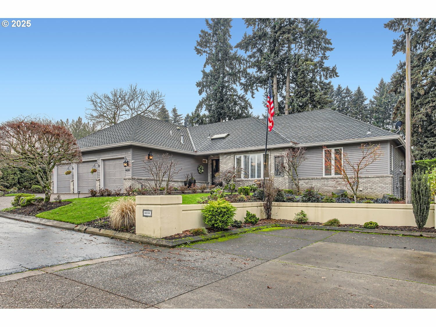 8233 SW Edgewater  Wilsonville OR 97070 photo