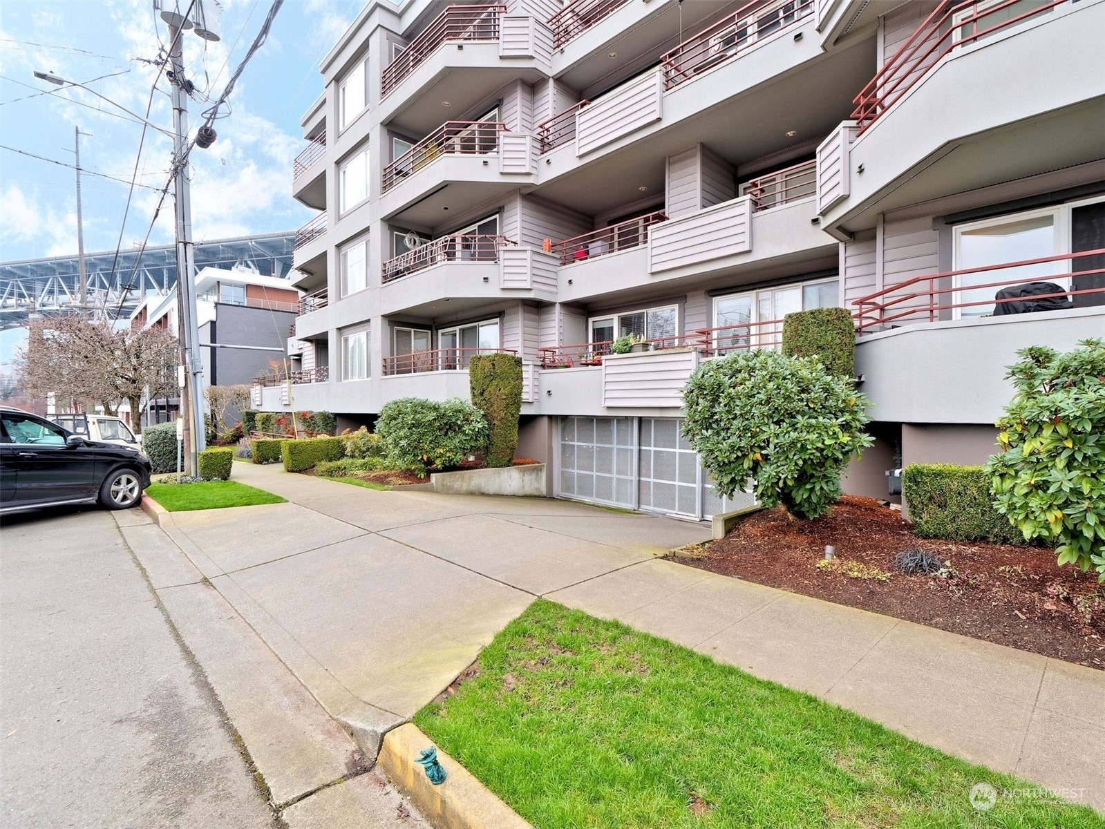 Property Photo:  3100  Fairview Avenue E 306  WA 98102 