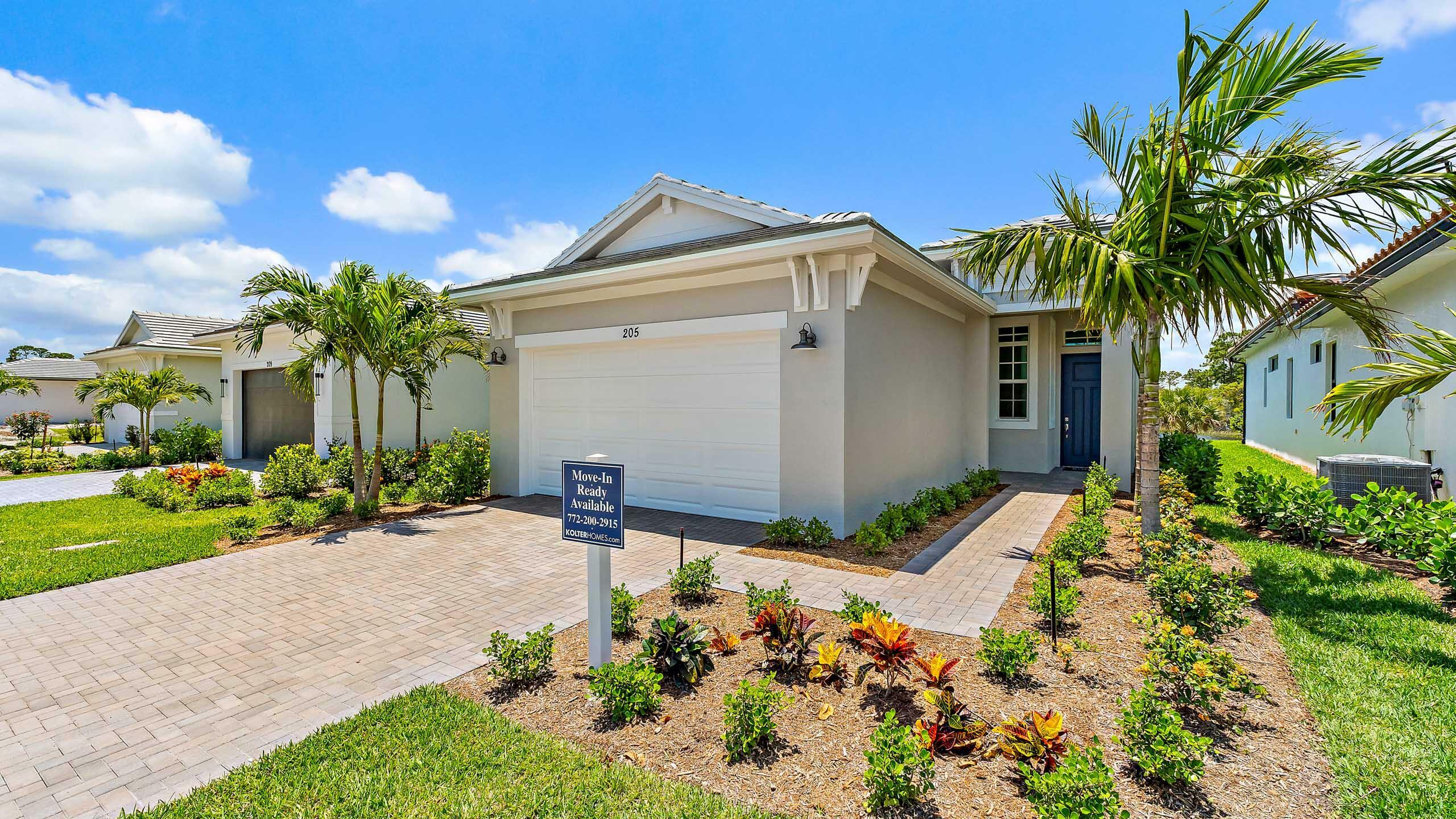 Property Photo: 205 SE Via Sangro FL 34952