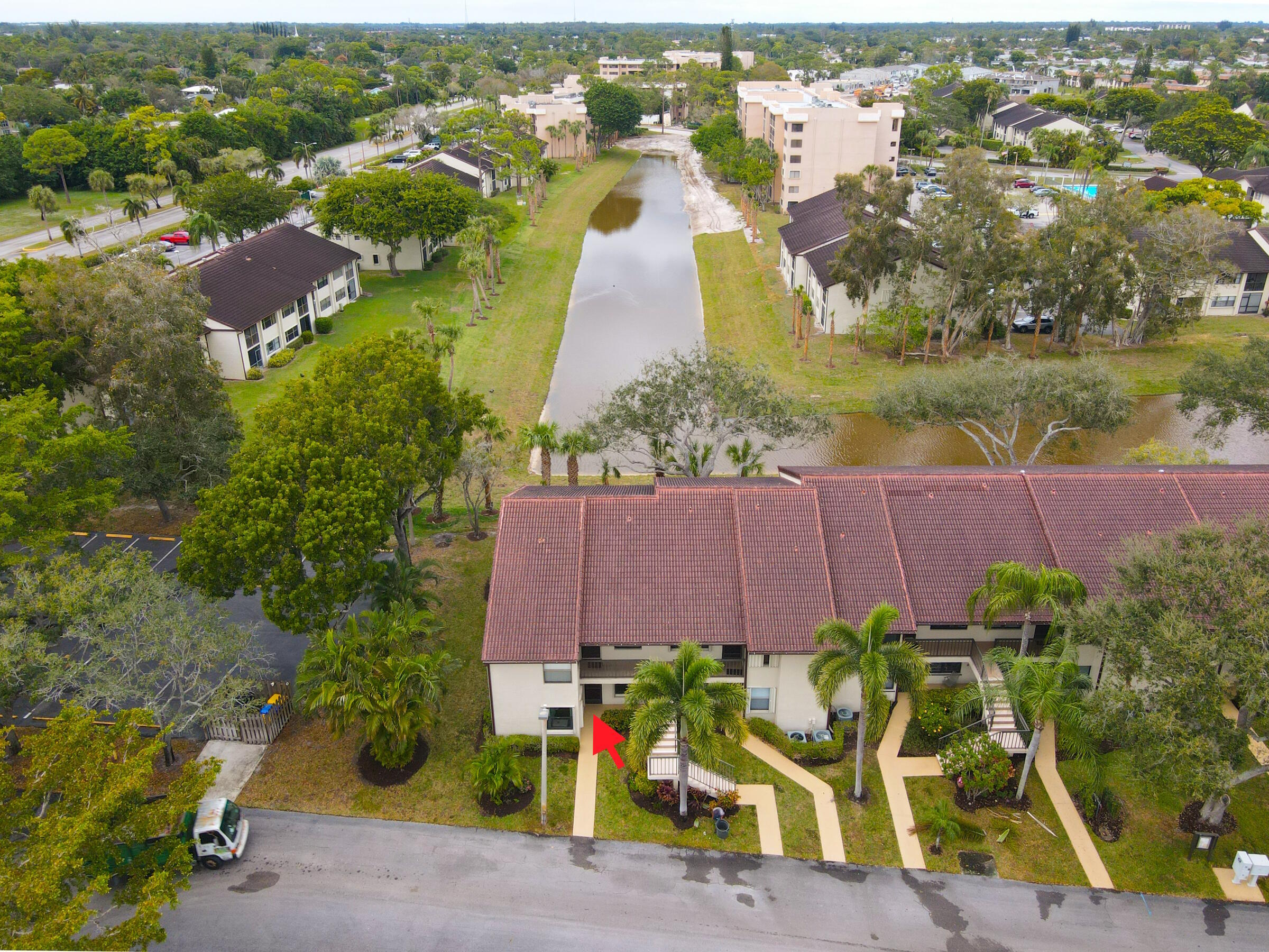Property Photo:  4745 Lucerne Lakes Boulevard 101  FL 33467 