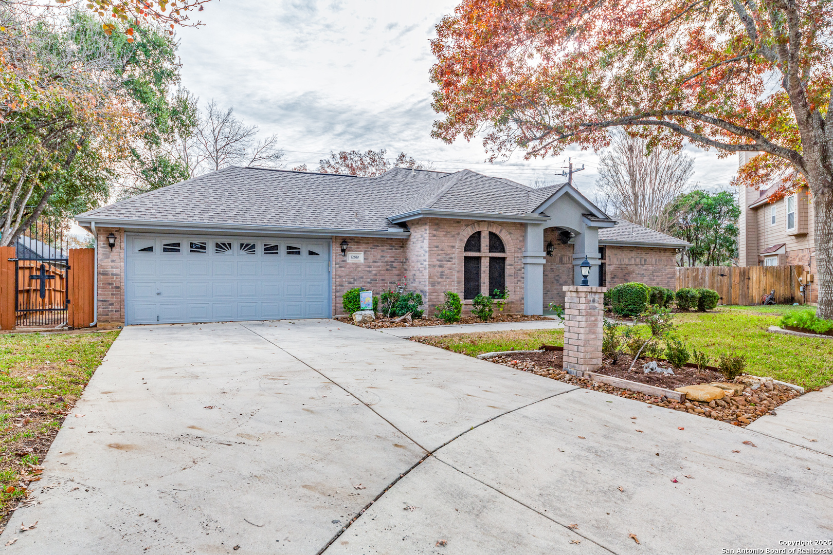 Property Photo:  12810 Aqua Vly  TX 78023 
