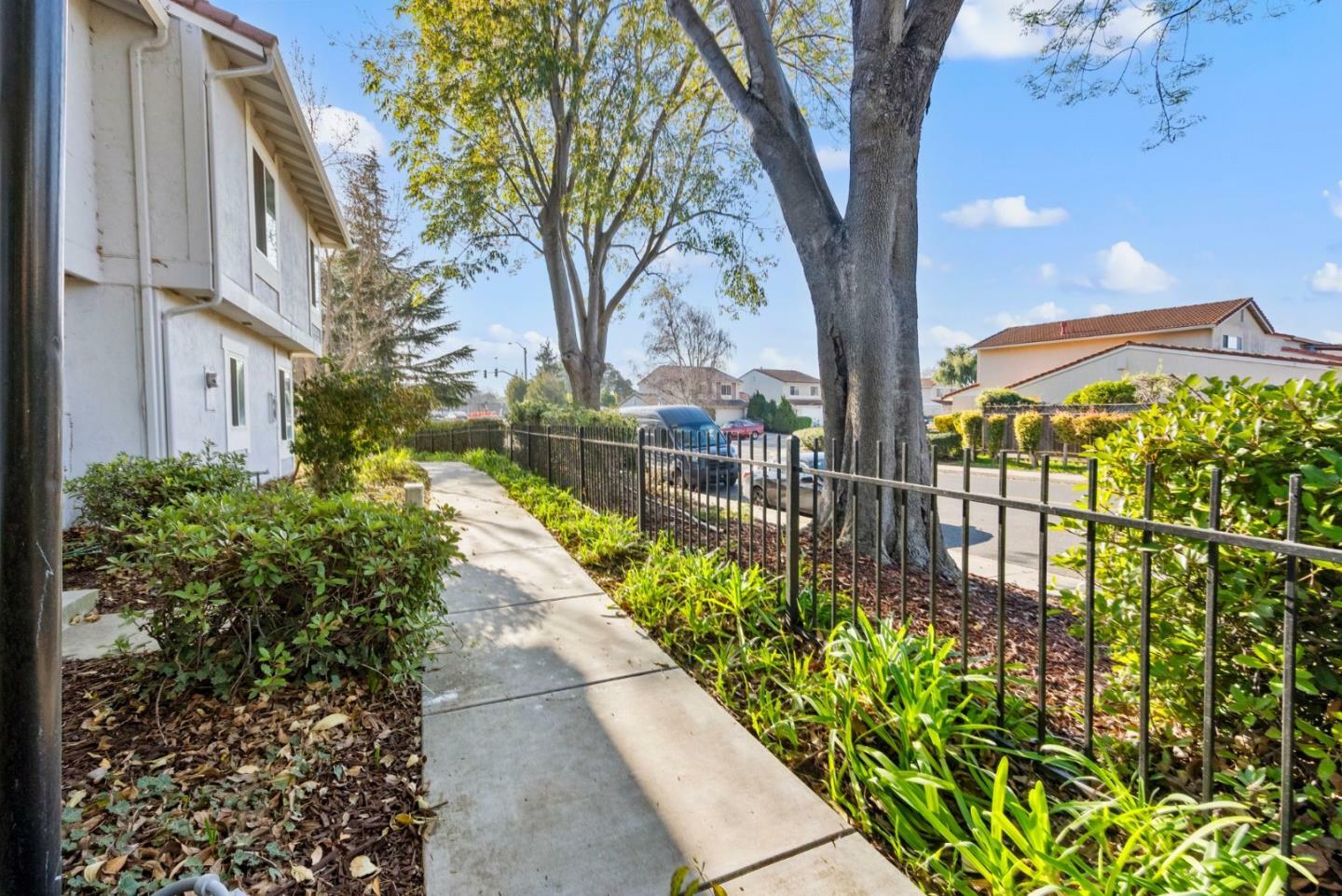 Property Photo:  4926 Lowry Road  CA 94587 