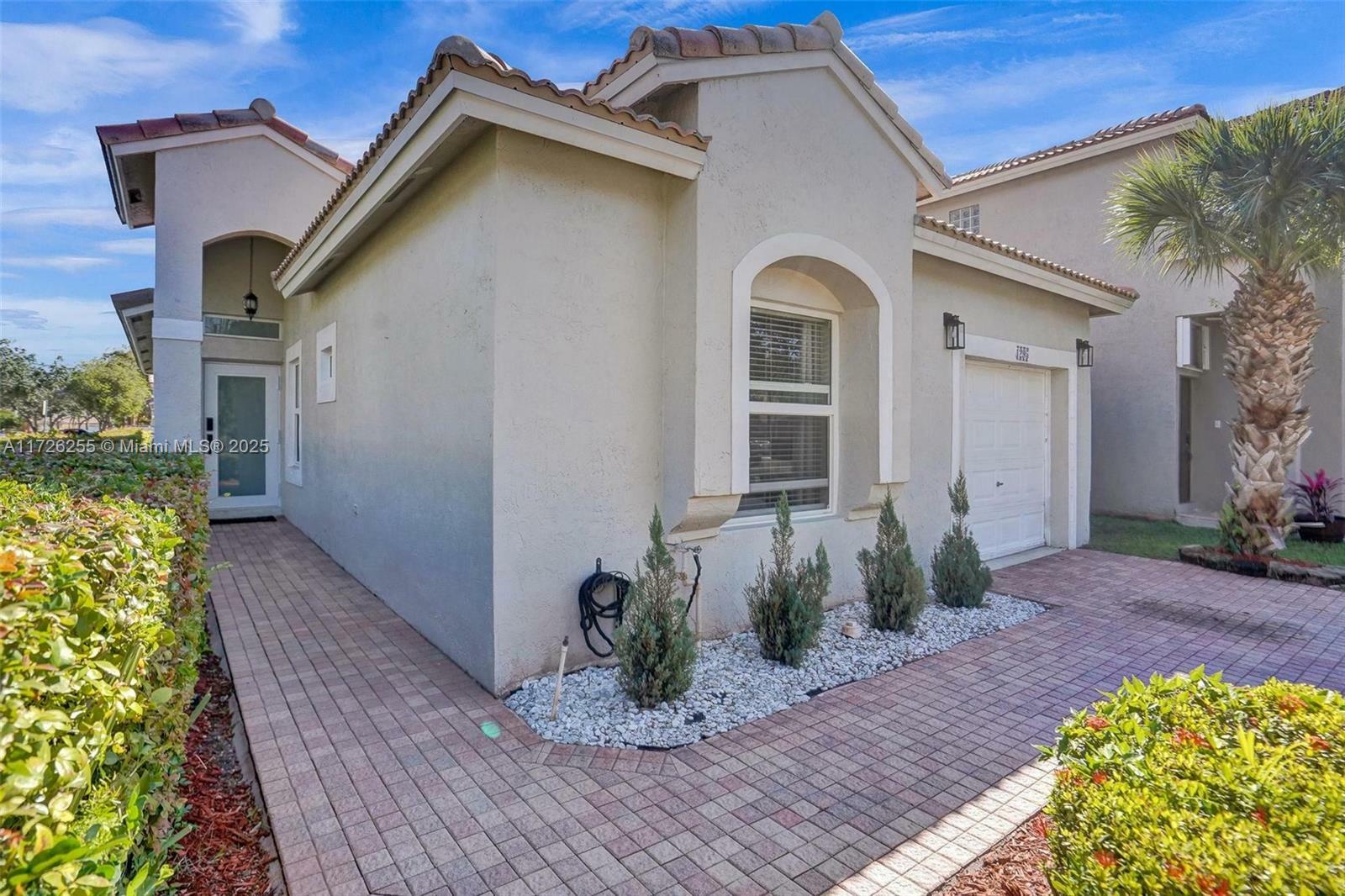 Property Photo:  1295 NW 171st Ave  FL 33028 