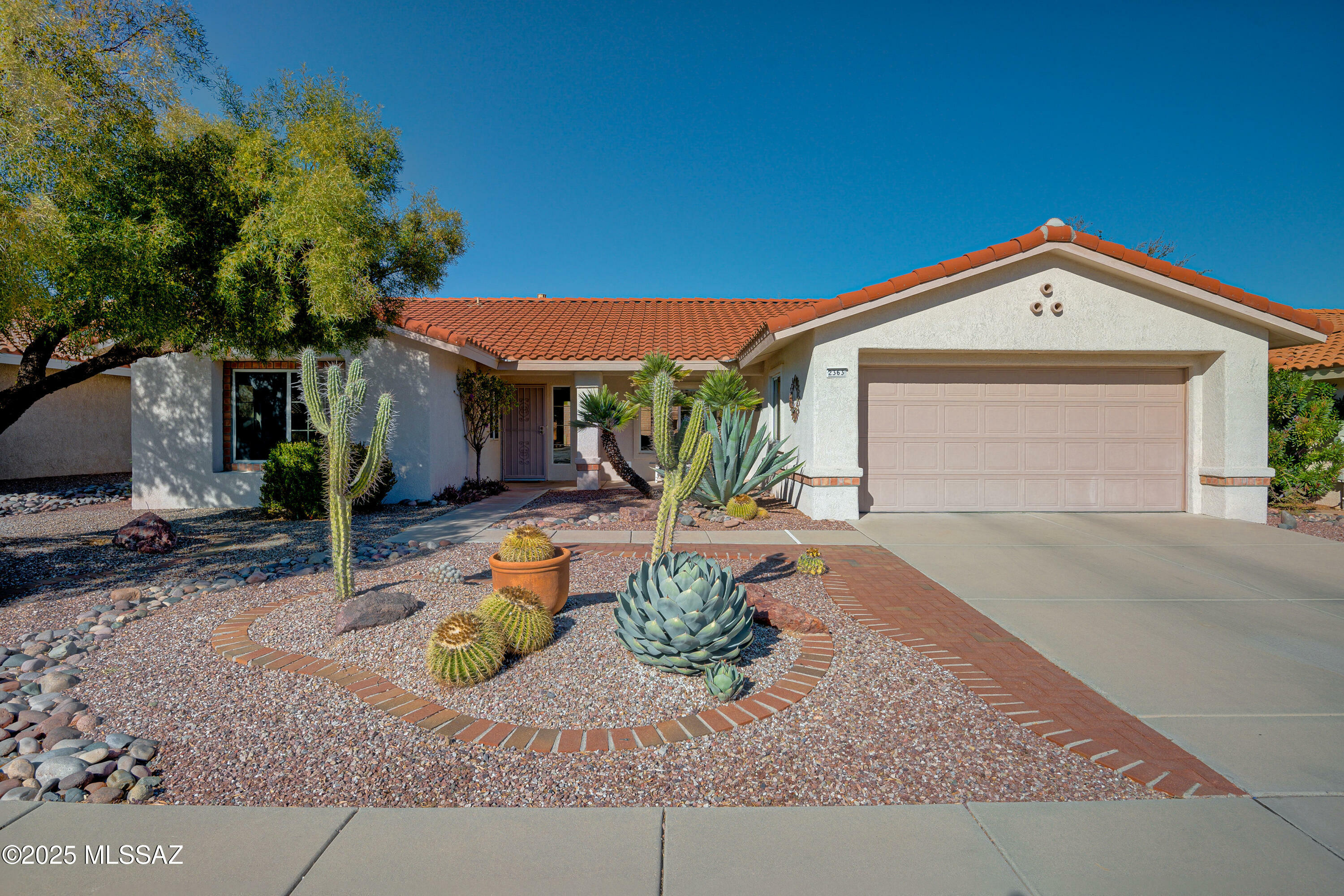 Property Photo:  2363 E Nasturtium Street  AZ 85755 