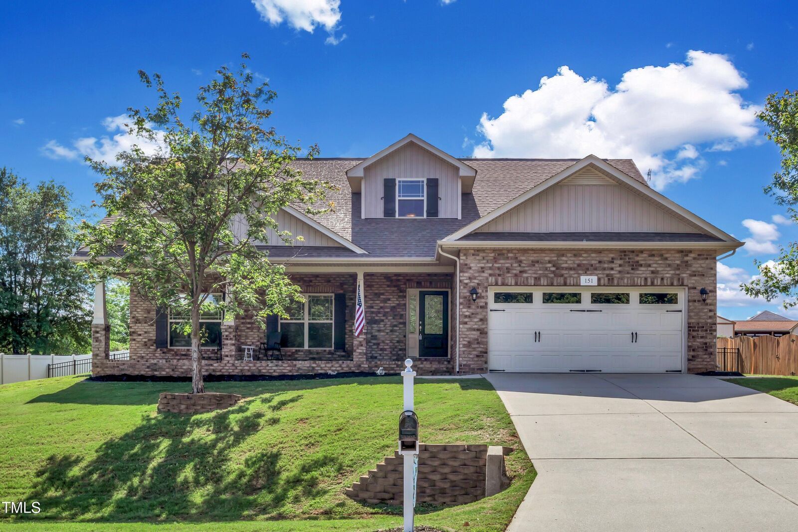 Property Photo: 151 Crosscreek Lane NC 27501