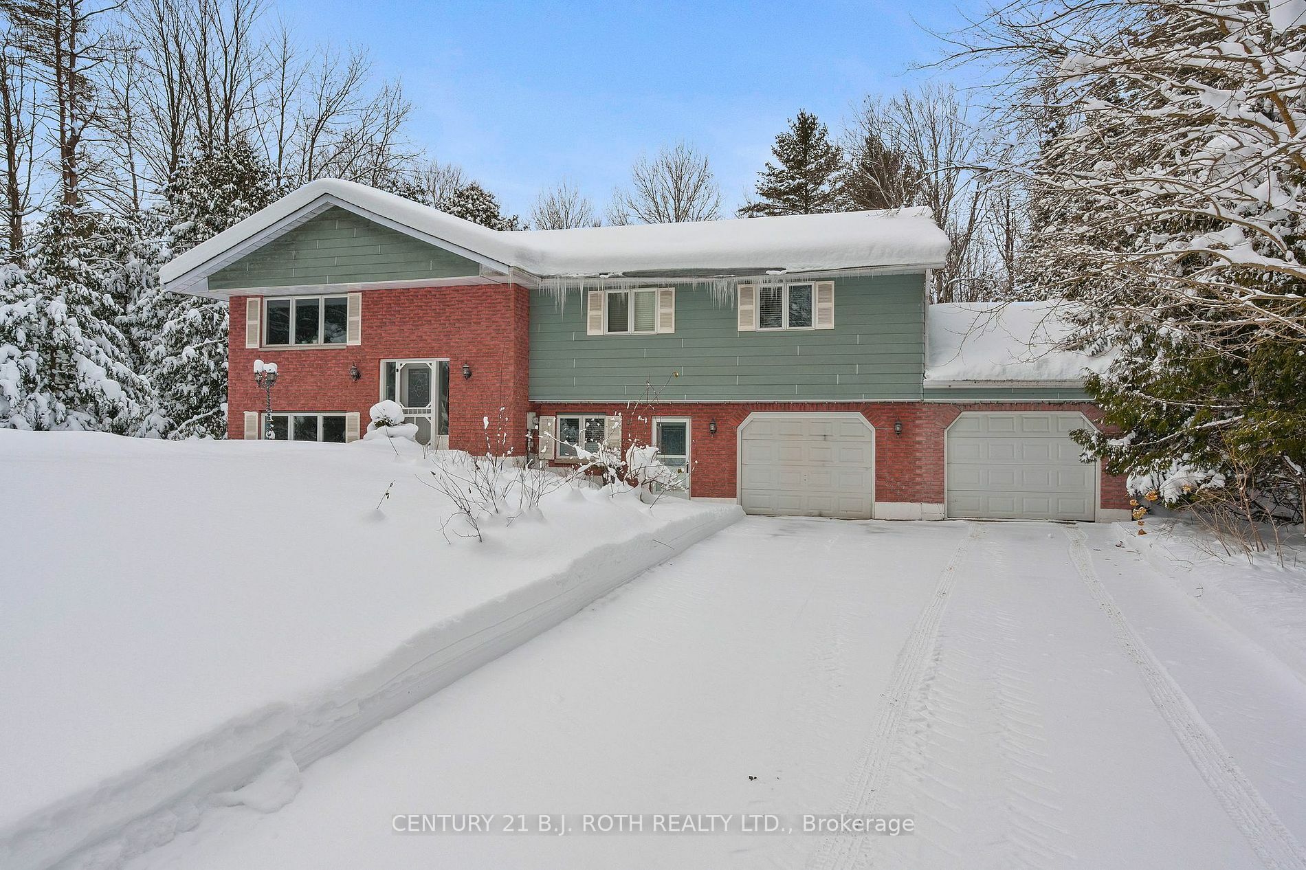 3998 Martindale Cres  Severn ON L3V 0W9 photo