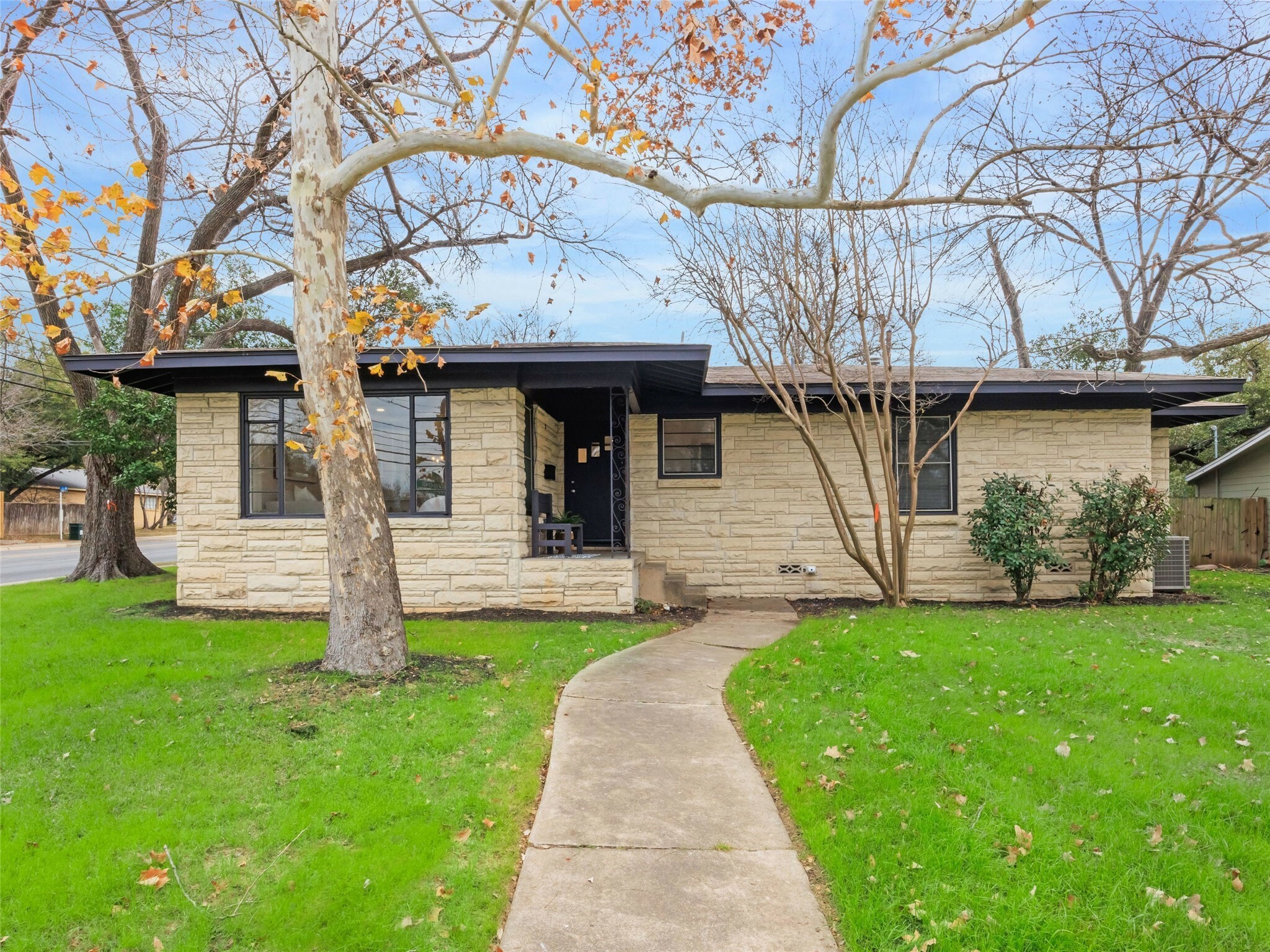 Property Photo:  5807 Shoalwood Avenue  TX 78756 