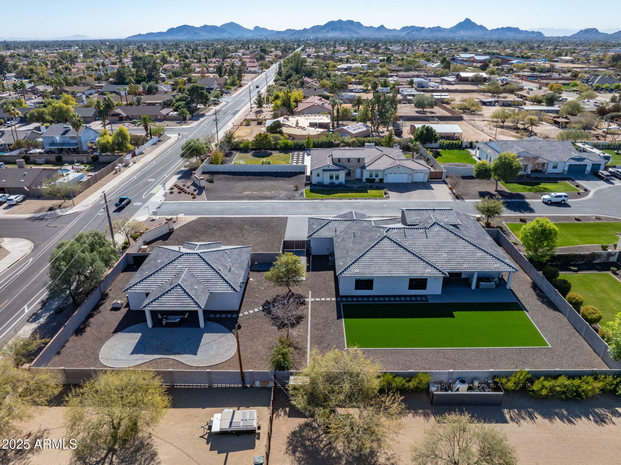 Property Photo: 4350 E Kings Avenue AZ 85032