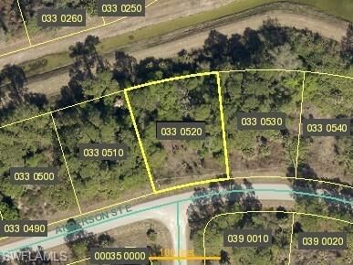 Property Photo:  1027 Anderson St E  FL 33974 