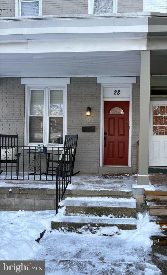 Property Photo:  28 E Ross Street  PA 17602 