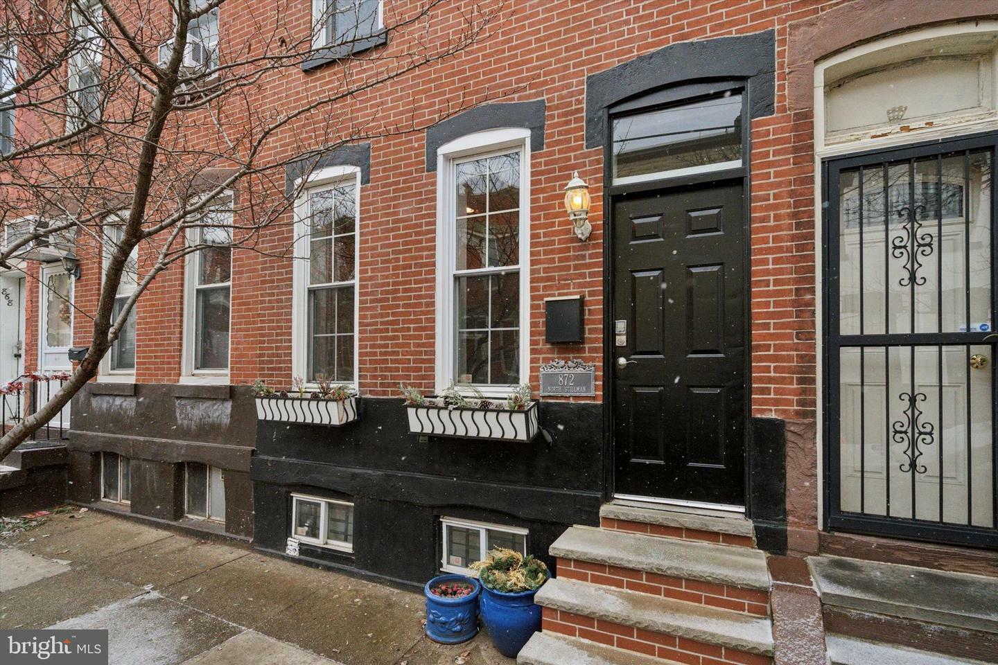 Property Photo:  872 N Stillman Street  PA 19130 