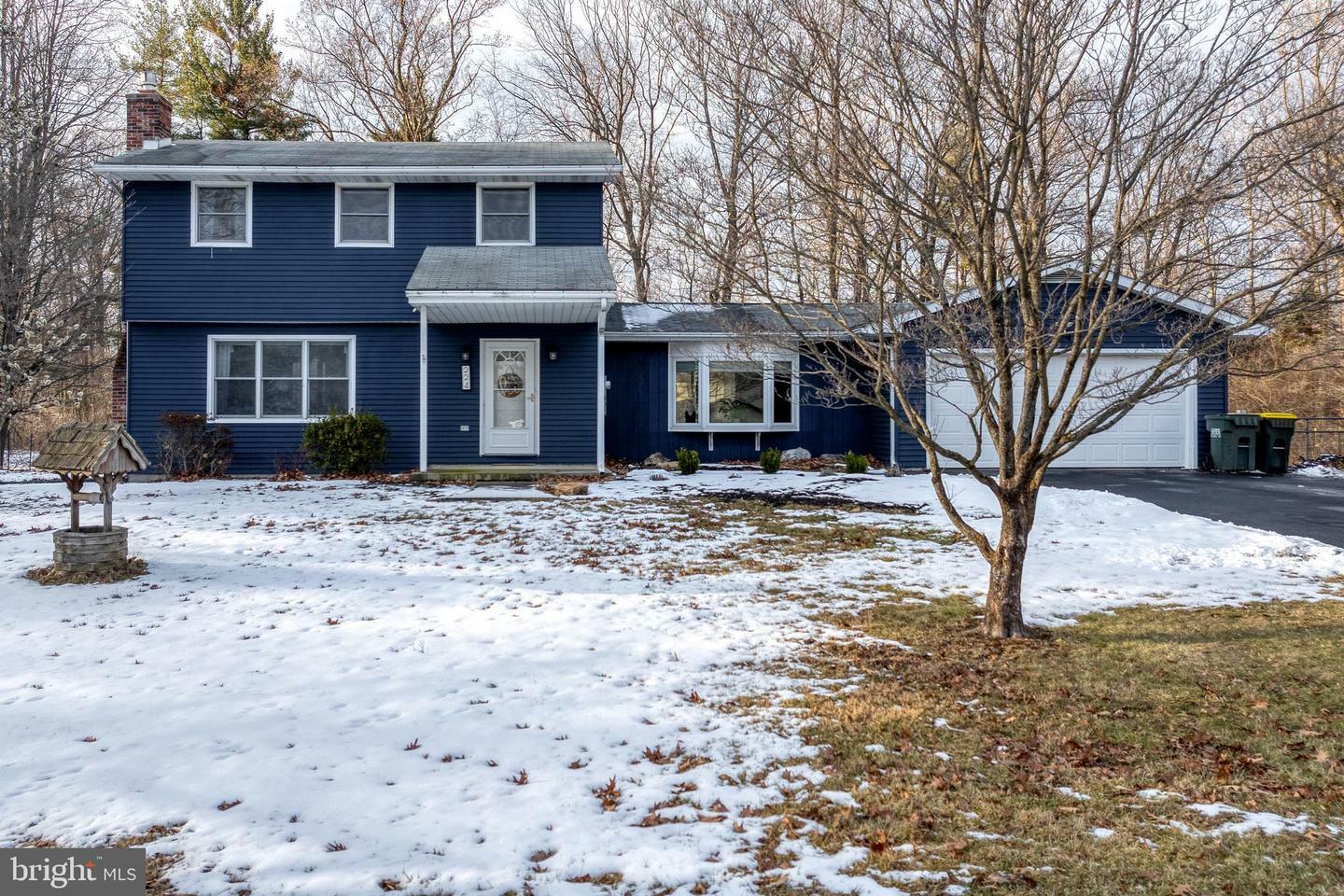 Property Photo:  224 Foxcroft Lane  PA 19551 