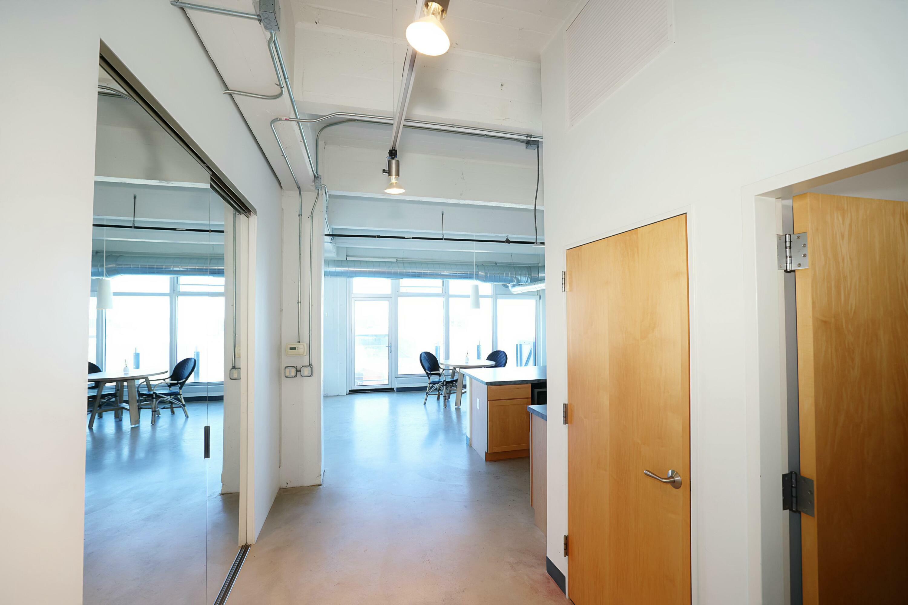 Property Photo:  120 SW 5th St. Street 604  IA 50309 