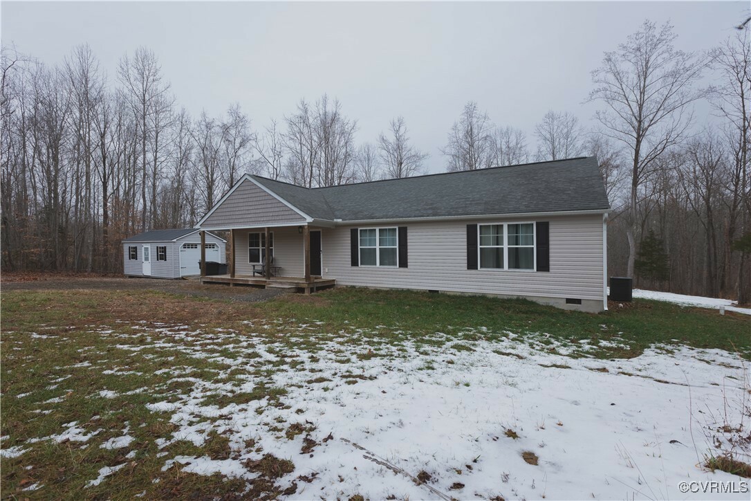 Property Photo:  411 Alton Lane  VA 23086 