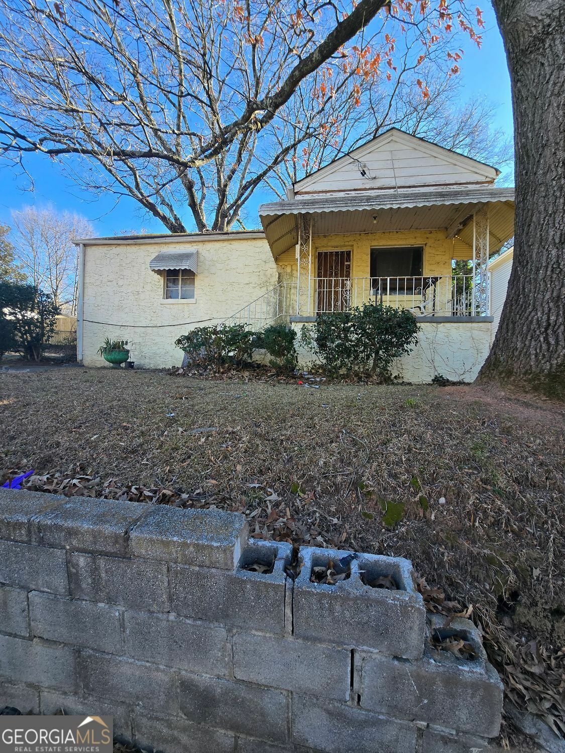 Property Photo: 1140 Ira Street SW GA 30310