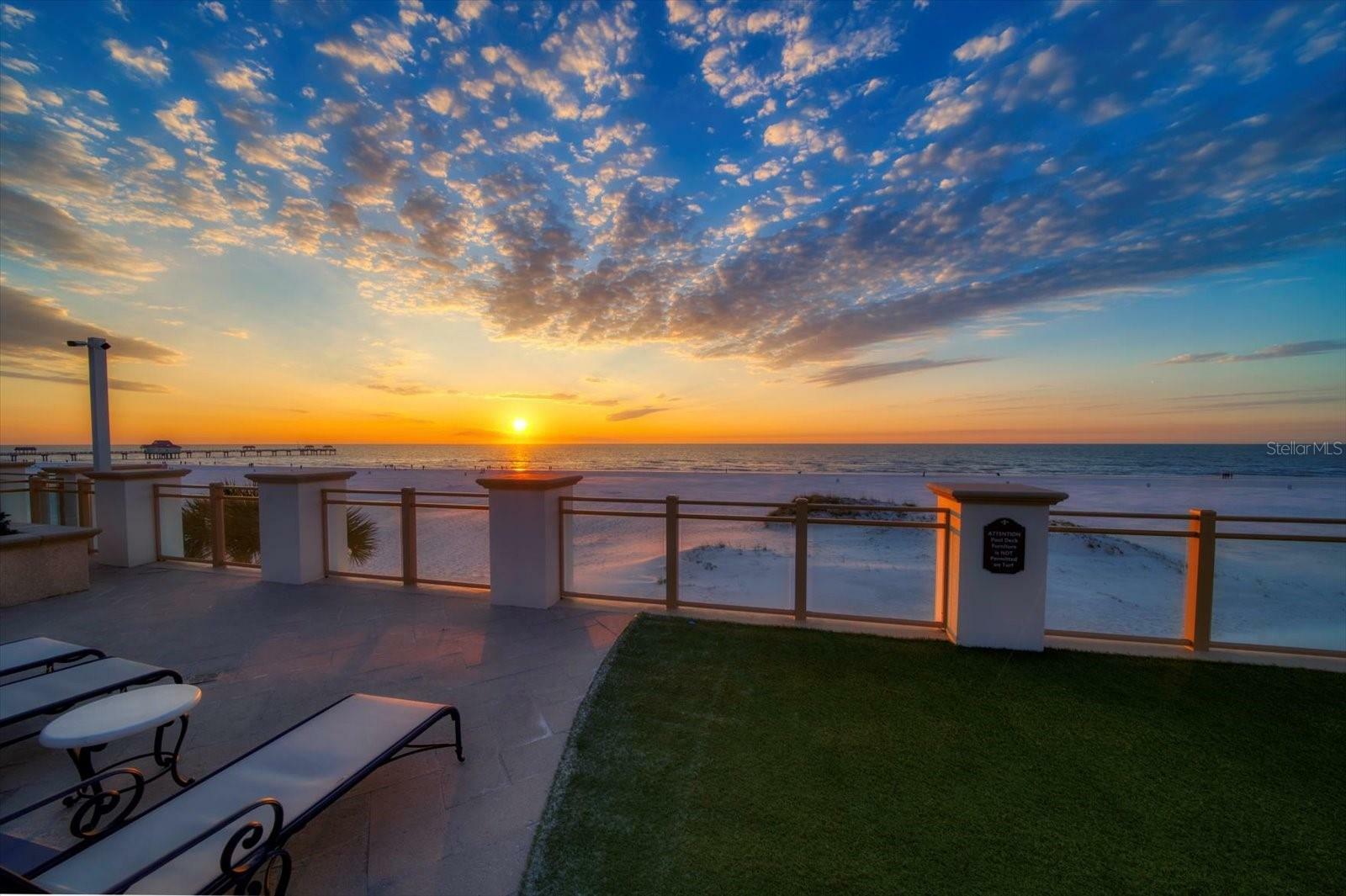 Property Photo: 470 Mandalay Avenue 305 FL 33767