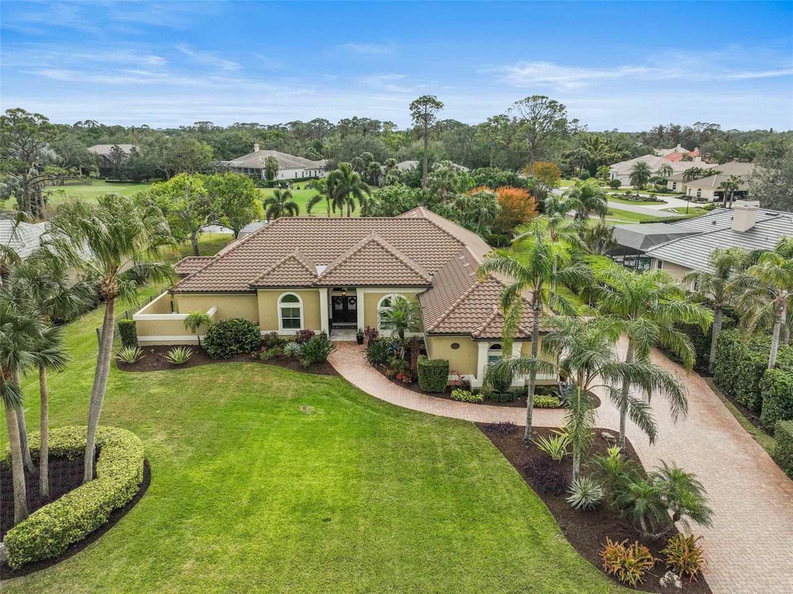 Property Photo: 654 Trenton Way FL 34229