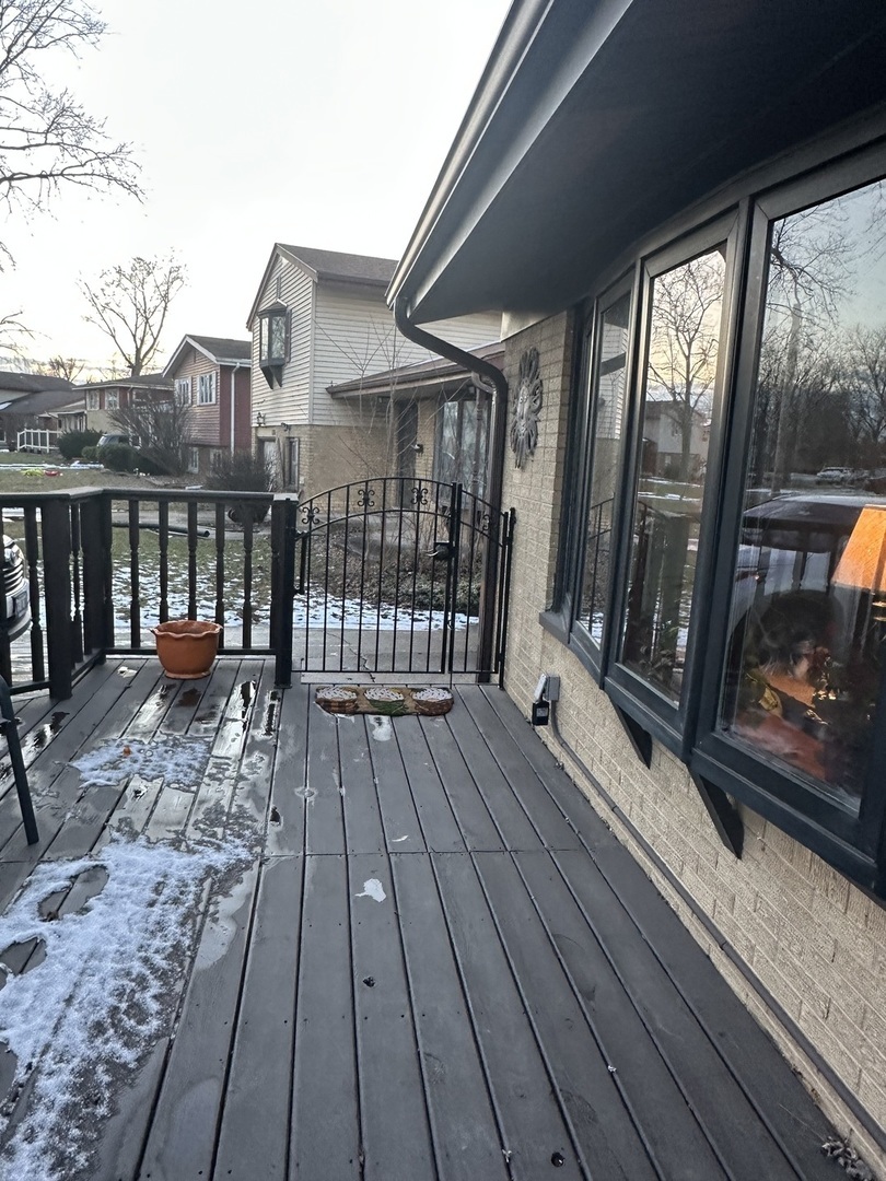 Property Photo:  180 N Floyd Lane  IL 60411 