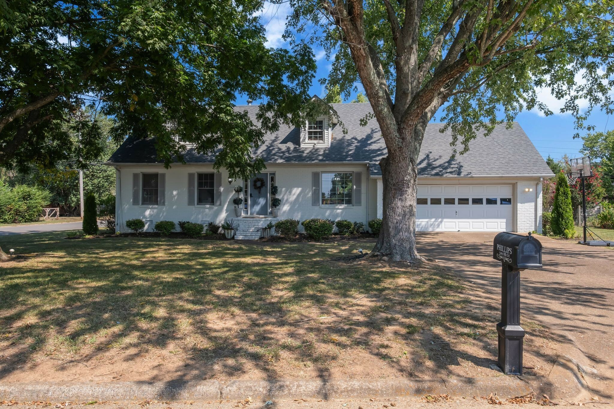 Property Photo:  500 8th St  TN 38464 