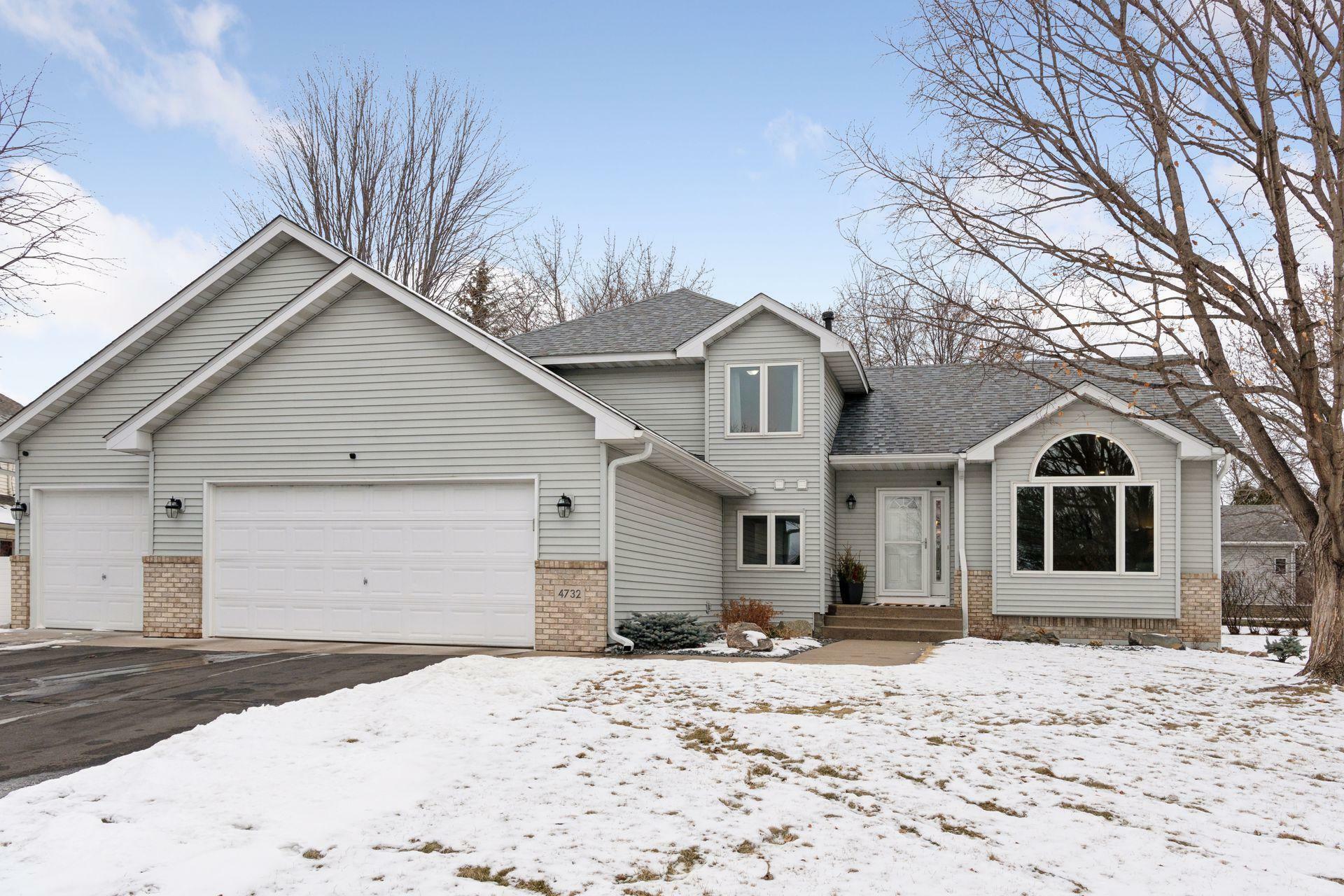 Property Photo:  4732 Oxborough Court N  MN 55443 