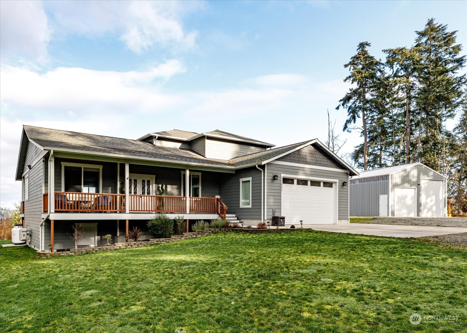 Property Photo:  547  Sawmill Road  WA 98277 