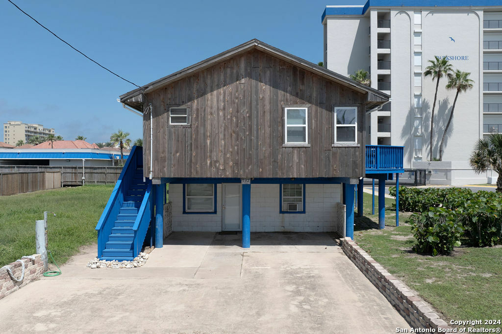 Property Photo: 132 E Sunset Dr TX 78597