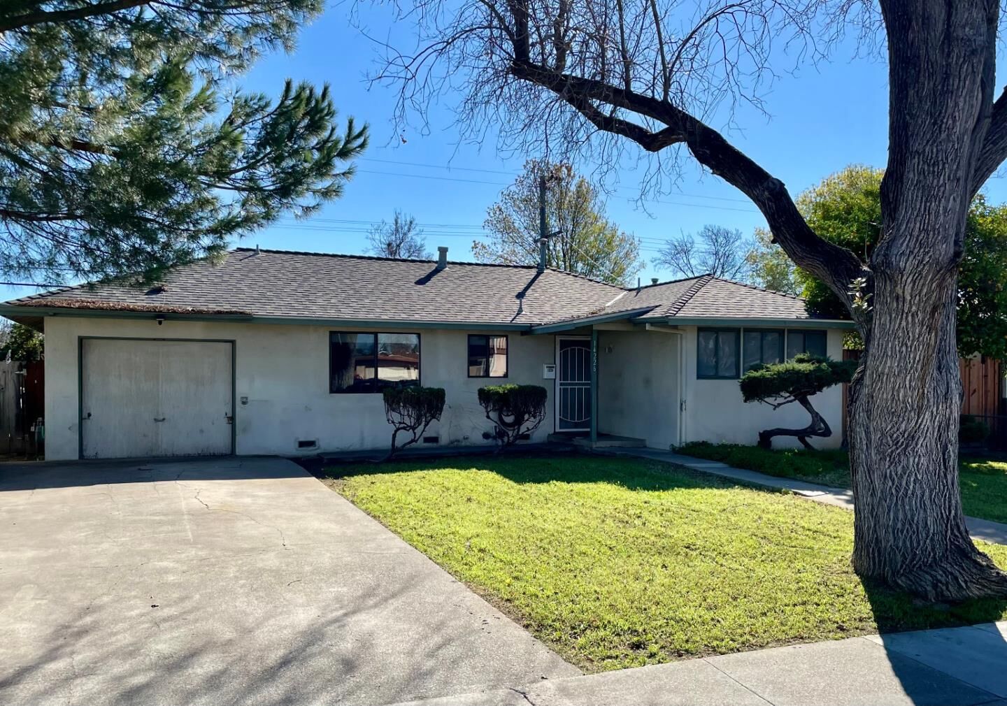 Property Photo: 14226 Lucian Avenue CA 95127