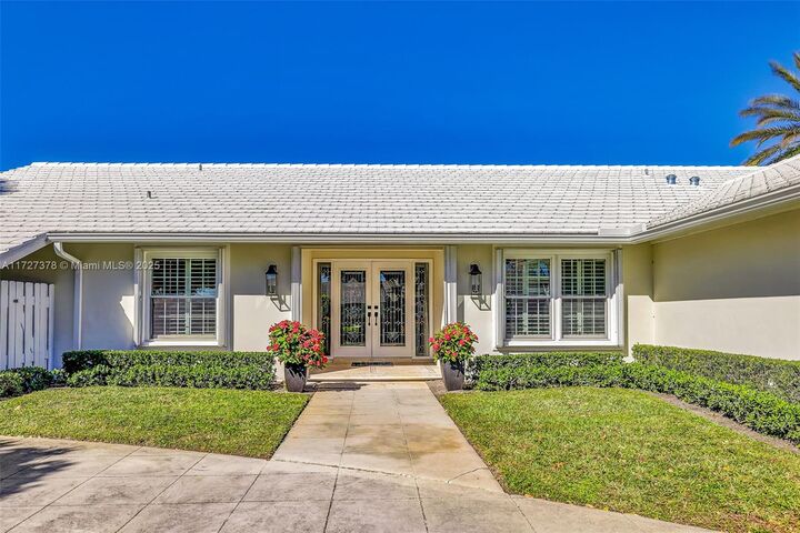 Property Photo:  444 Glenbrook Dr  FL 33462 