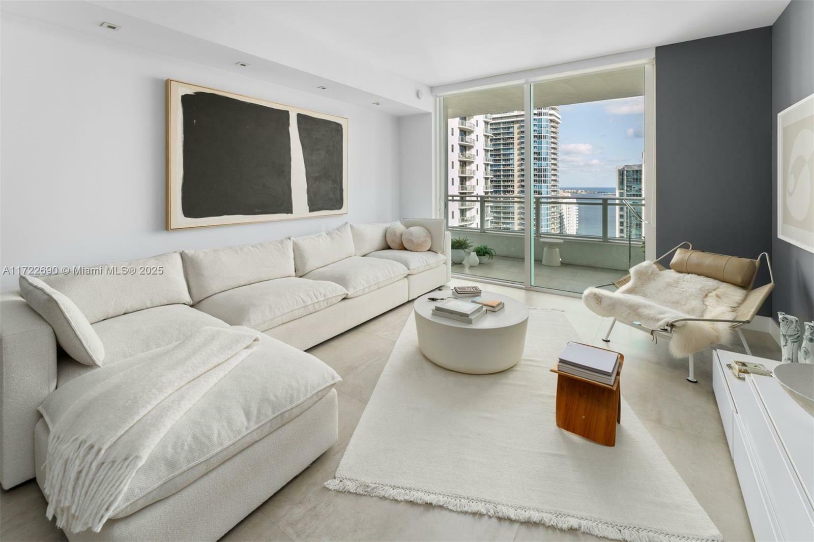 Property Photo:  1080 Brickell Ave 3404  FL 33131 