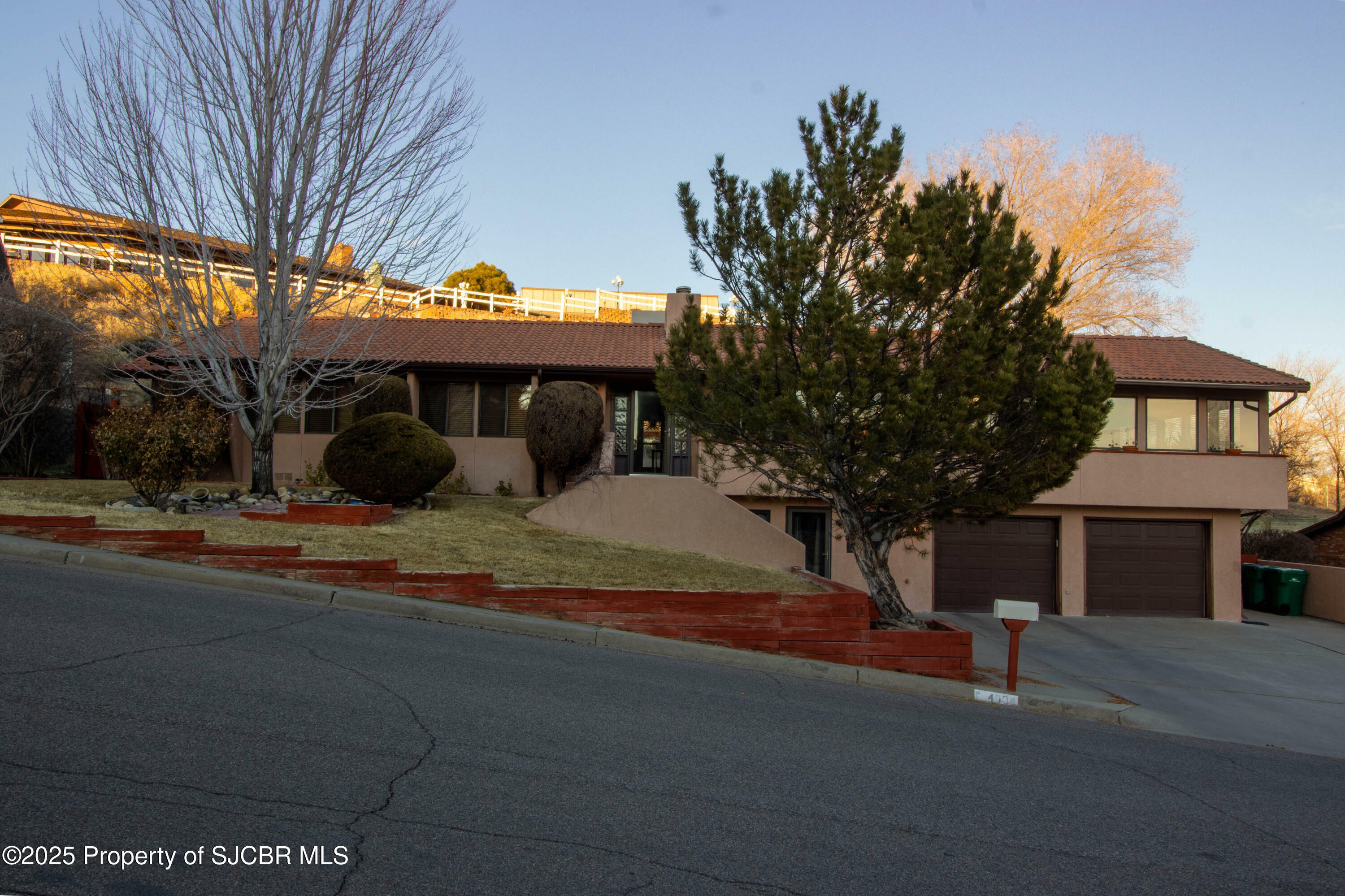 Property Photo:  4004 Skyline Drive  NM 87401 