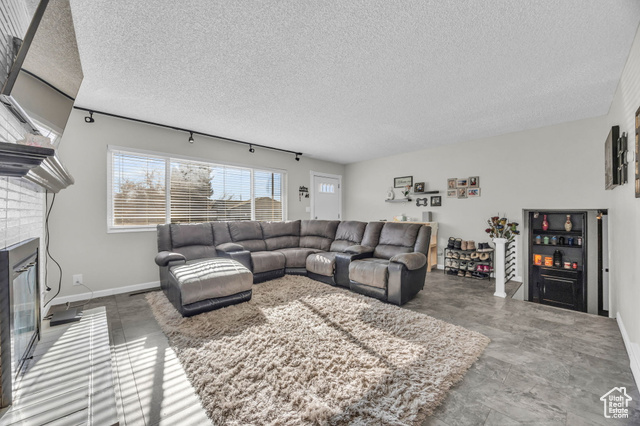 Property Photo: 926 E Harrop St S UT 84404