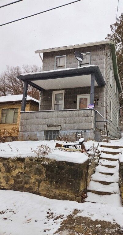 Property Photo: 1713 Scott St PA 15132