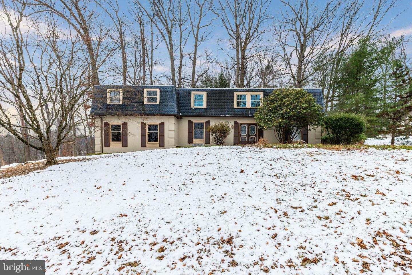 Property Photo:  650 Sawmill Road  PA 19073 