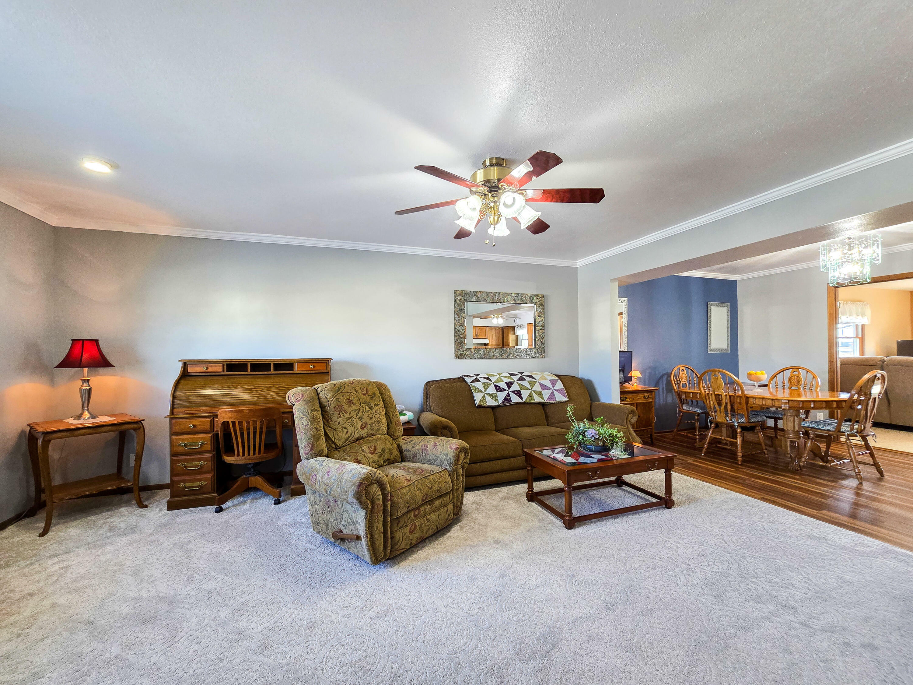 Property Photo:  1122 Twenty Oaks Drive  IA 50248 