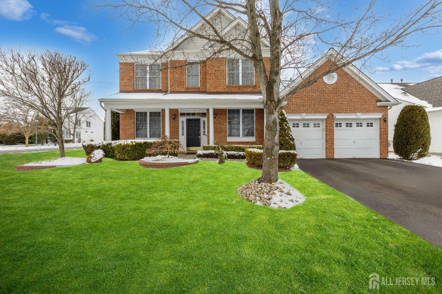 Property Photo:  18 Crenshaw Court  NJ 08831 