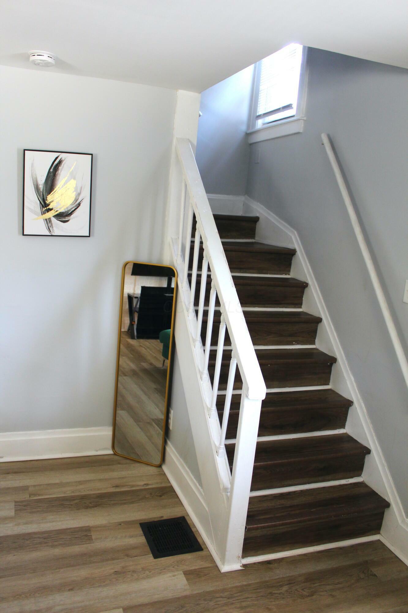 Property Photo: 850 E Whittier Street OH 43206