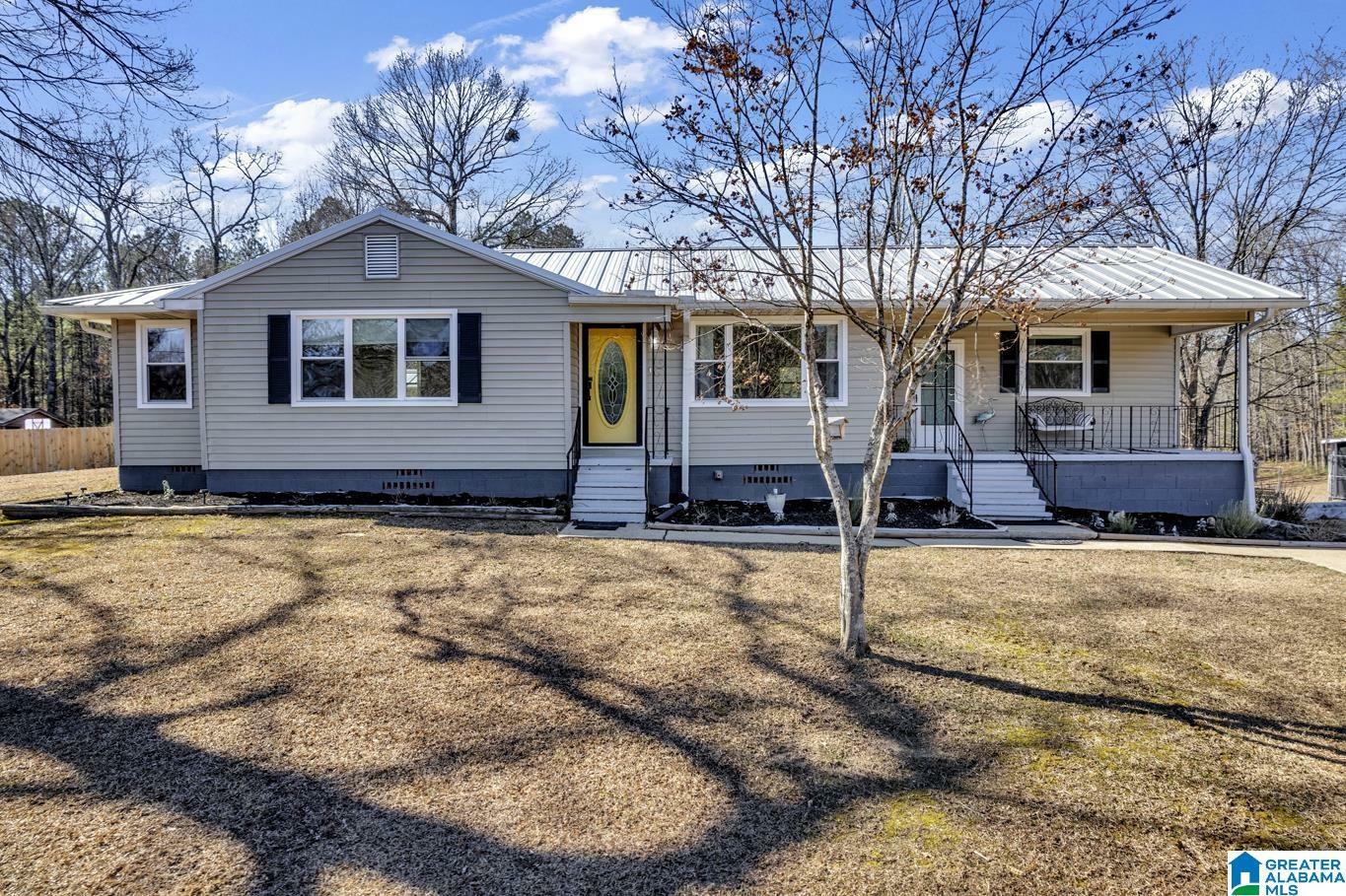 Property Photo: 5113 Forestwood Road AL 35005