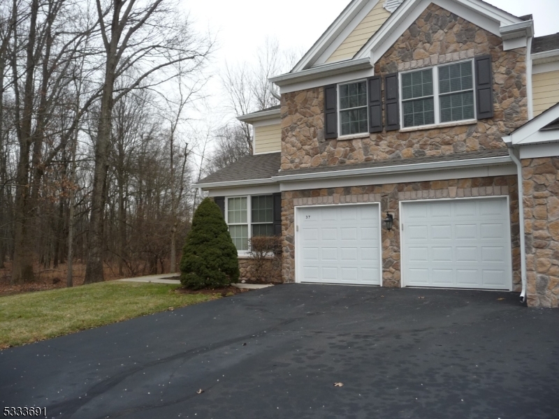 Property Photo:  37 Hopkins Ct  NJ 07054 