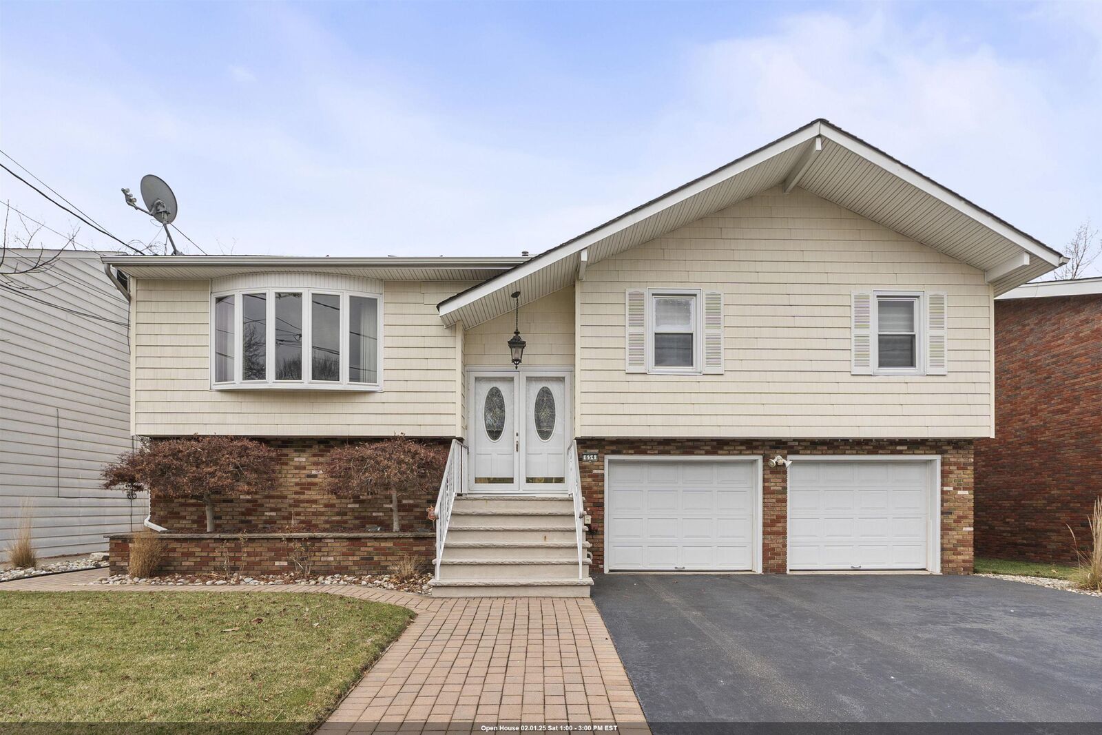 Property Photo:  654 Chestnut Pl  NJ 07094 